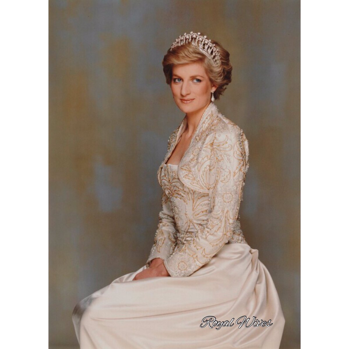 Prince William &amp; Prince Harry unveiled a statue of their mother, Princess Diana, on what would have been her 60th birthday in a ceremony at Kensington Palace.