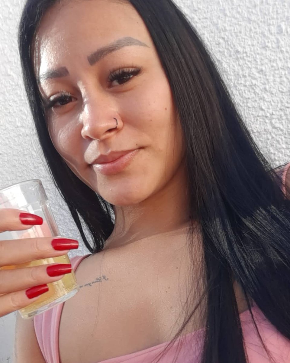 __ingridfreitas's tweet photo. De copo sempre cheio coração vazio 🍺🎶

#tbtfds❤️ #quintou https://t.co/ihgk7yga91