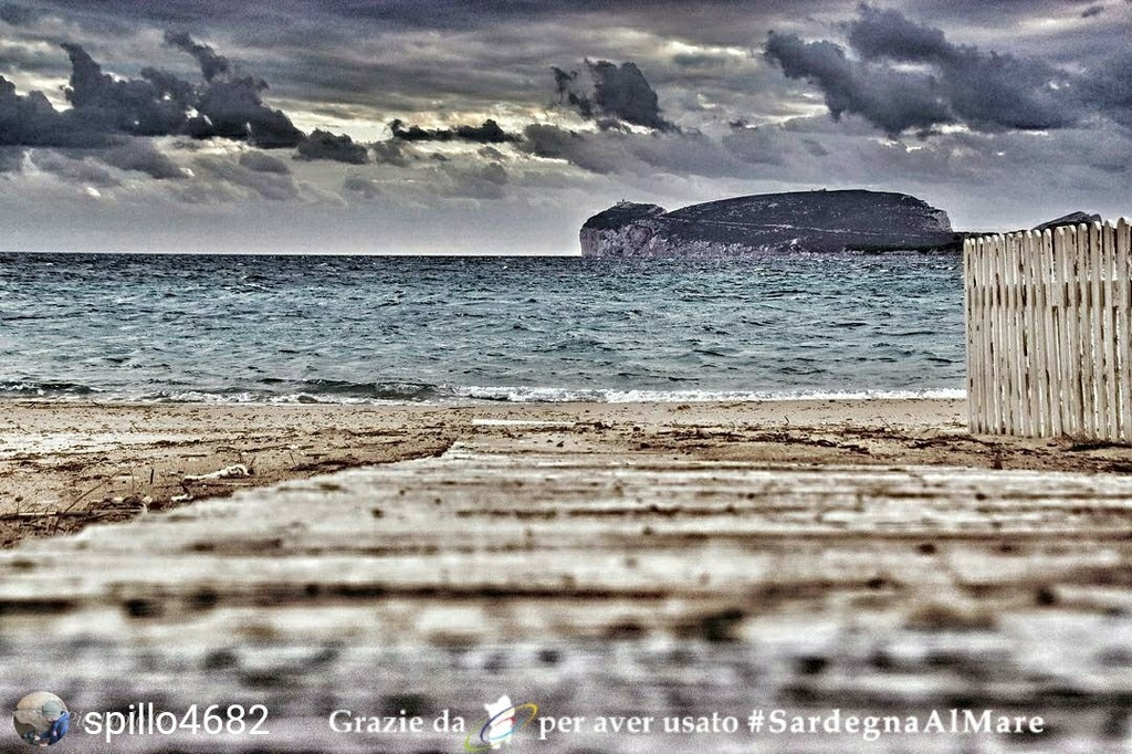 SardegnaAlMare's tweet photo. Vista di Capo Caccia dalla spiaggia di Mugoni, zona Alghero 🏖 ☀ 😎 # SardegnaAlMare #spiaggia #sardegna #sardinia #ichnusa #mugoni #spiaggiadimugoni #pinetamugoni #mugonibeach #mugonialghero #Alghero #alguer #Capocaccia #belvederedicapocaccia #instaalghero #igeralghero #volgo… https://t.co/lZc6ZQffHz