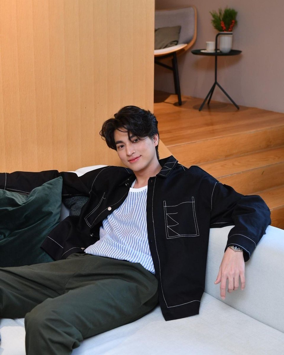 Carlisleism's tweet image. ㅤ ㅤ
ㅤ ㅤ
Kesibukan saat libur satu bulan: jalan terus. 👍
ㅤ ㅤ
ㅤ ㅤ