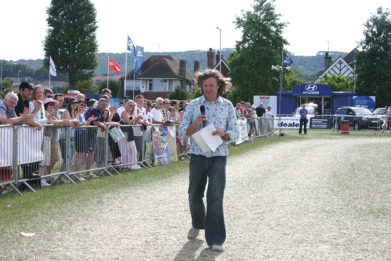 EbMotorshow's tweet photo. #ThrowbackThursday to the 2006 #Eastbourne Motorshow, hosted by Top Gear’s James May & held at Sussex Downs College. #CaptainSlow #JamesMay #MotorshowEvents #EastbourneMotorshow https://t.co/uaSlJJ04te