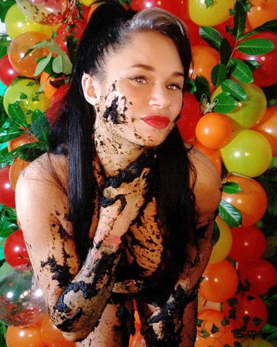 Maker of mess... #mud #messy #wam #wetandmessy #wet #mudbath #muckypup #splosh #slposher #sploshing #bathtim<a href="/tag/mud"class="tags">#mud</a><a href="/tag/messy"class="tags">#messy</a><a href="/tag/wam"class="tags">#wam</a><a href="/tag/wetandmessy"class="tags">#wetandmessy</a><a href="/tag/wet"class="tags"><span>#wet</span></a><a href="/tag/sploshing"class="tags"><span>#sploshing</span></a><a href="/tag/mudbath"class="tags"><span>#mudbath</span></a><a href="/tag/splosh"class="tags"><span>#splosh</span></a><a href="/tag/muckypup"class="tags"><span>#muckypup</span></a><a href="/tag/slposher"class="tags"><span>#slposher</span></a>