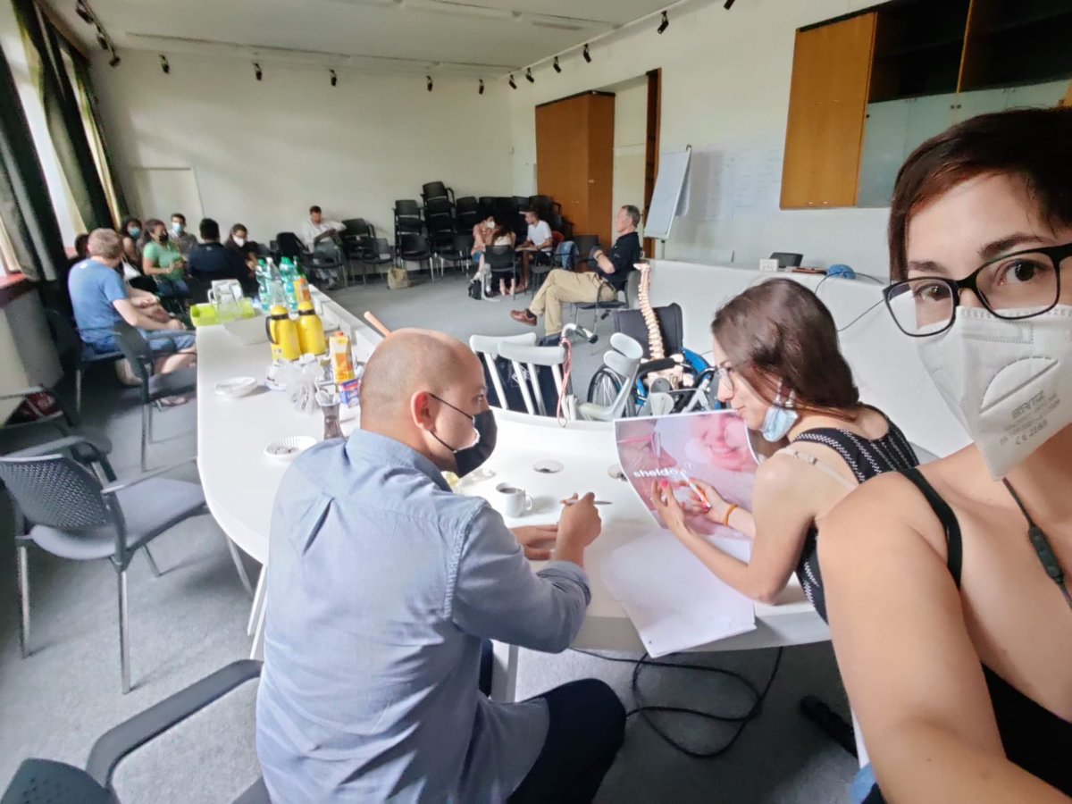 Vickabct tweet media