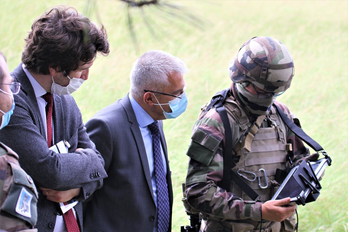Honneur de recevoir <a href="/baudu_stephane/">Stéphane Baudu</a>, député membre de la commission <a href="/AN_Defense/">Commission de la Défense</a>. Les #DiablesNoirs ont témoigné de leur expertise dans le domaine des drones en l’illustrant par leurs  expériences opérationnelles acquises sur tous les théâtres d’opérations des 30 dernières années.
