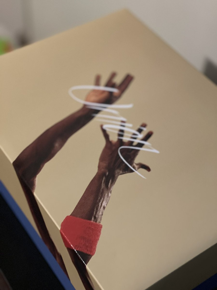 CHINNIE1380's tweet photo. TOUCHDOWN!!!
All the horror stories I hear. I was just happy they got to me. I didn’t even open box yet LMAO!!! Pics coming thou.
#Jordan4 #Union4 https://t.co/nCgQr6blPn