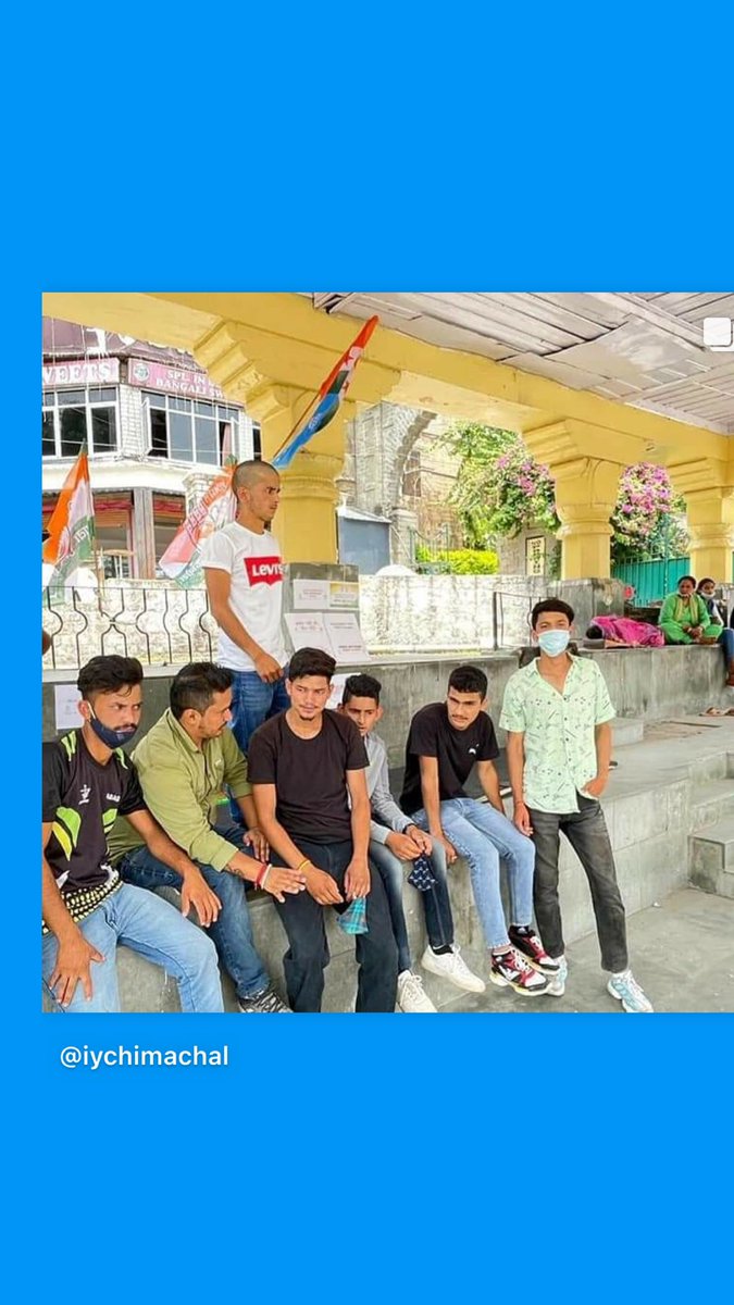 dineshpatiyal9's tweet photo. मण्डी यूथ कांग्रेस एवं मण्डी एन॰एस॰यू॰आई॰ द्वारा
छात्रों की मांगों को लेकर मण्डी DC कार्यालय के सामने भूख हड़ताल का आज तीसरा दिन....
@ShuklaRajiv @SanjaySDutt @AmarpreetLally https://t.co/dLPHwEV4s6