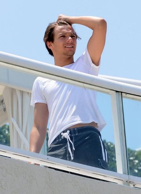 LT_throwback's tweet image. Today in 2012 (July 1) Louis was in Florida.