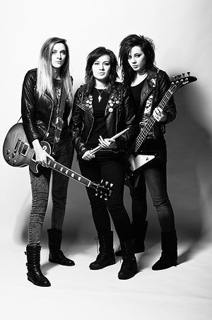 NOW-Join Roara and James for Feel The Rock! rhinoradio.co.uk