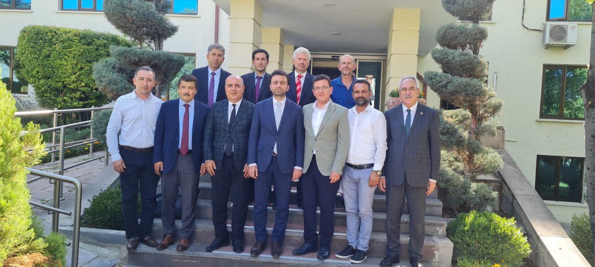 Tarım ve Orman Bakanımız 
Sn <a href="/bekirpakdemirli/">Dr. Bekir Pakdemirli</a> ‘yi  
ziyaret ettik…
Gündemimiz: Antalya’mızın yatırım ve projeleri..
#AntalyayıSeviyoruz