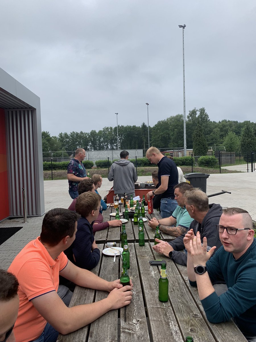 Deze toppers zijn vandaag allen geslaagd <a href="/TRONED1/">TRONED</a> voor hun examen manschap THV/IBGS. En zo sluiten we de opleiding af bij #BrandweerTwente 😁