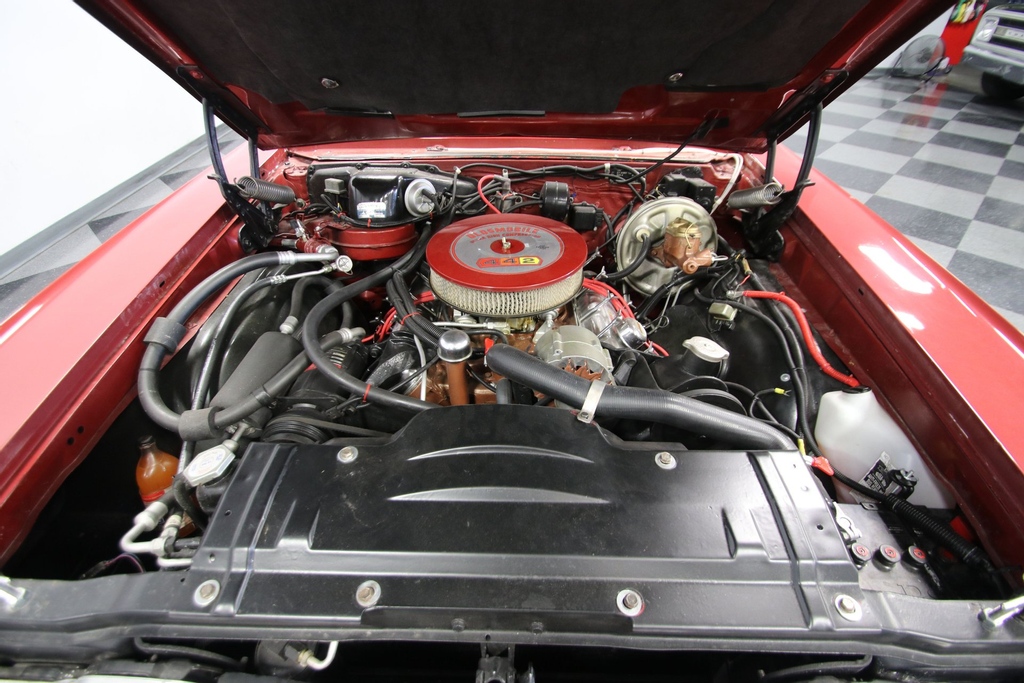 streetsidecars's tweet photo. This 1967 #Oldsmobile 442 comes equipped with a 400 cubic inch V8 paired with a #Jetaway automatic transmission

Link: https://t.co/xNjA1XfVjh

#americanmuscle #vintagecar #oldcar #engine #carporn #horsepower #speed #sellitwithstreetside #oldsw30 #olds442 #V8 #oldsmobile442 https://t.co/dxcBW8vY88