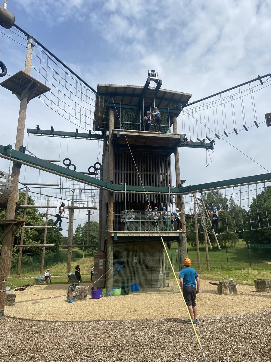 MissLilley1's tweet photo. So proud of year 4 today! The children showed brilliant resilience and supported one another. The staff at Vertigo Adventures praised them on their wonderful behaviour too! 🤩🧗‍♀️🧗🏻 https://t.co/SEuvfz87Hu