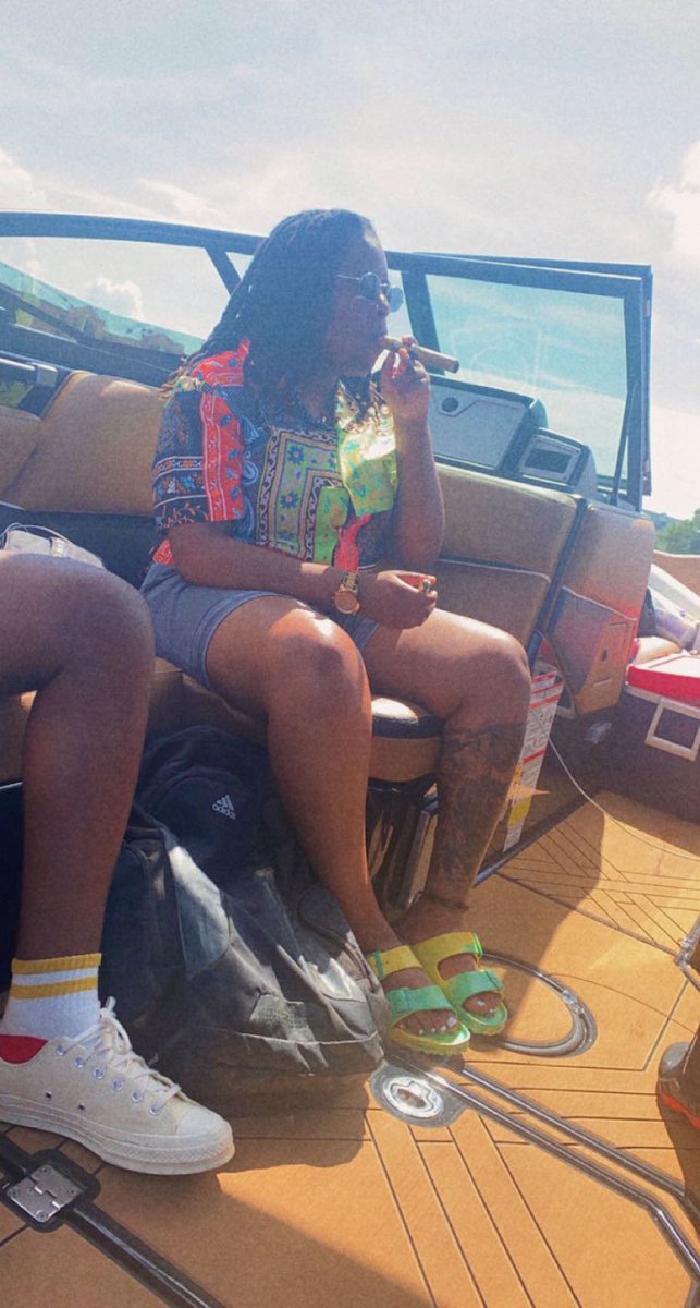 _ShannaMae's tweet photo. Rented a boat for my birthday when I tell you I had a blast 😍🥰 take me back https://t.co/Wvay9dEcbI