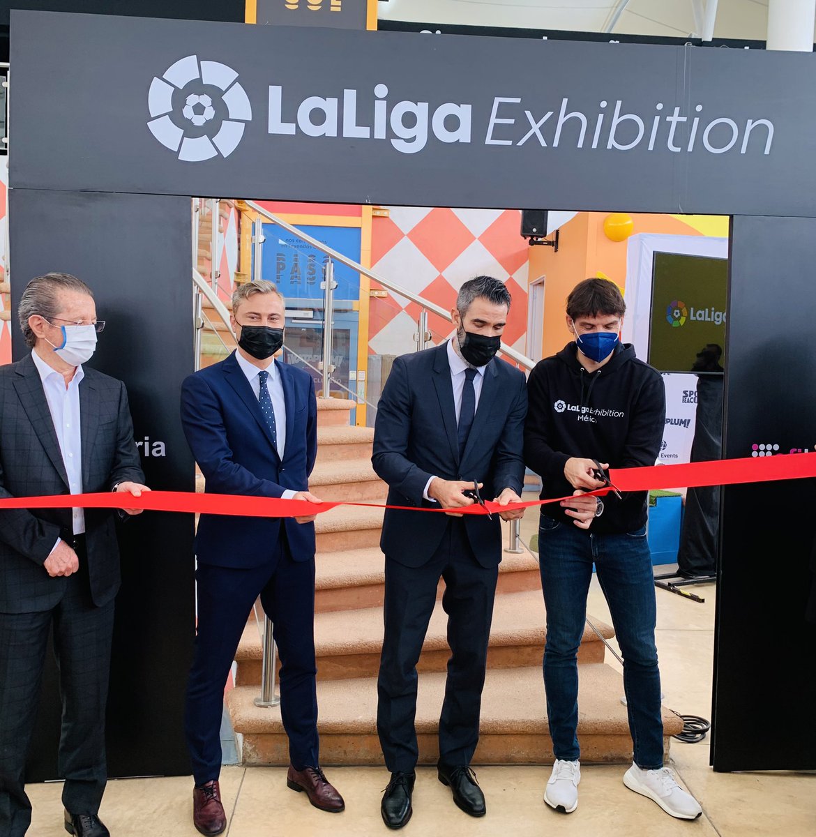 camescommx's tweet photo. #CamescomPresente en el lanzamiento de La Liga Exhibition  

Enhorabuena por nuestro #SocioCamescom @LaLiga  🙌🏻 https://t.co/xHfGjFRLlg