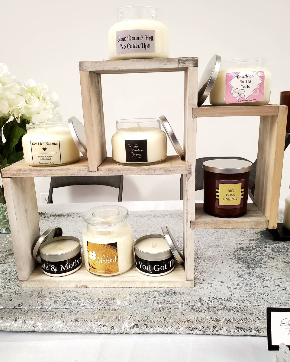 EvansTiadena's tweet photo. It's the different options, the different flavors, the different vibes for me!! Link is in the bio for the website!

.
.
.
#essenceofzion #scentedcandles #candles #blackowned #aroma #aromatherapy #handpoured #soywax #smellgood #newyorkmade #njmade #selfcare #luxury  #natural https://t.co/JNlntMcebZ