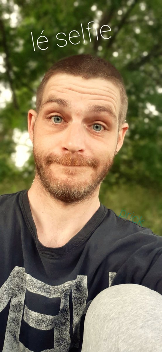 lé selfie.

#selfie #relaxing