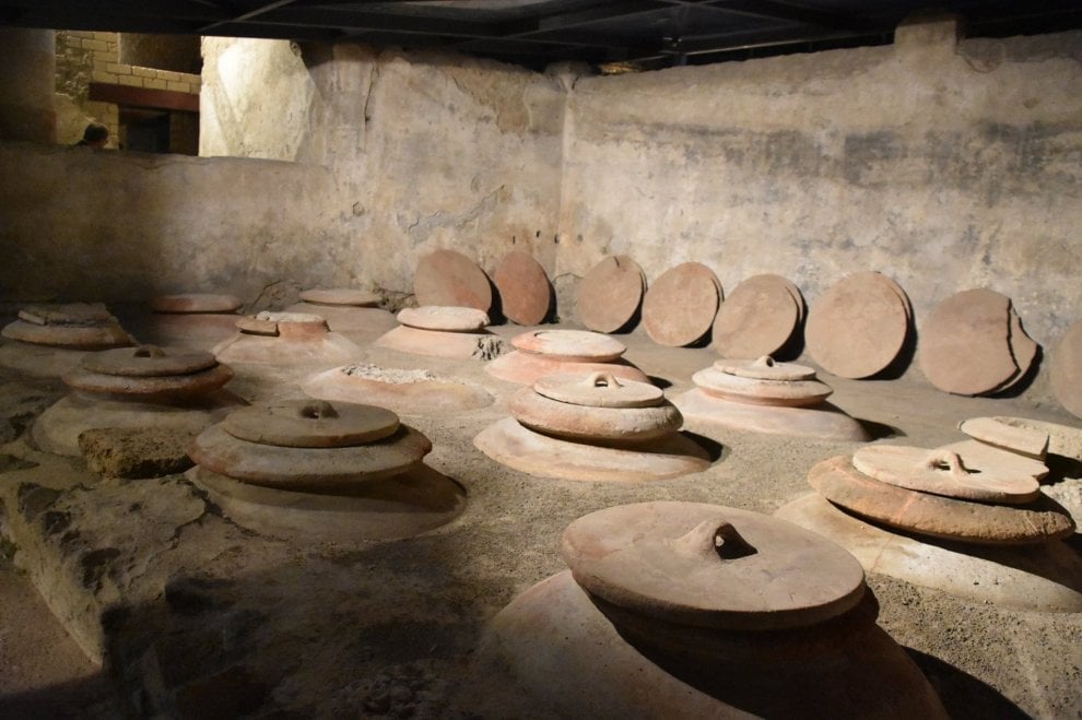 🔜Notte Europea dei Musei - iniziativa ministeriale che prevede l’apertura serale nei luoghi della cultura, dalle 20 alle 23 (ultimo ingresso 22).
Sabato 3 Luglio 2021 apertura notturna di Villa Regina #Boscoreale 
pompeiisites.org/comunicati/est…