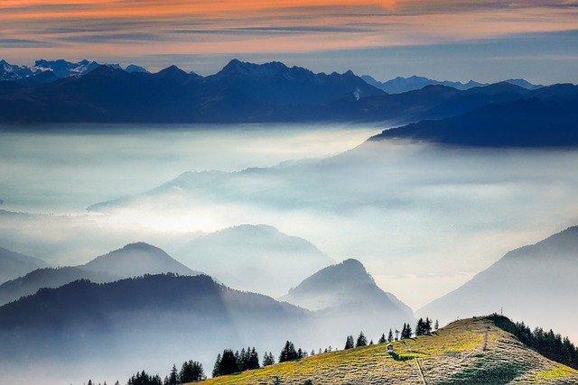 Sercumo's tweet photo. “Every now and then it’s good to stop #climbing and #appreciate the #view from right where you are.” – Lori Deschene
#motivational #inspiration  #Mindset #Entrepreneur https://t.co/HuqVlx98Z6