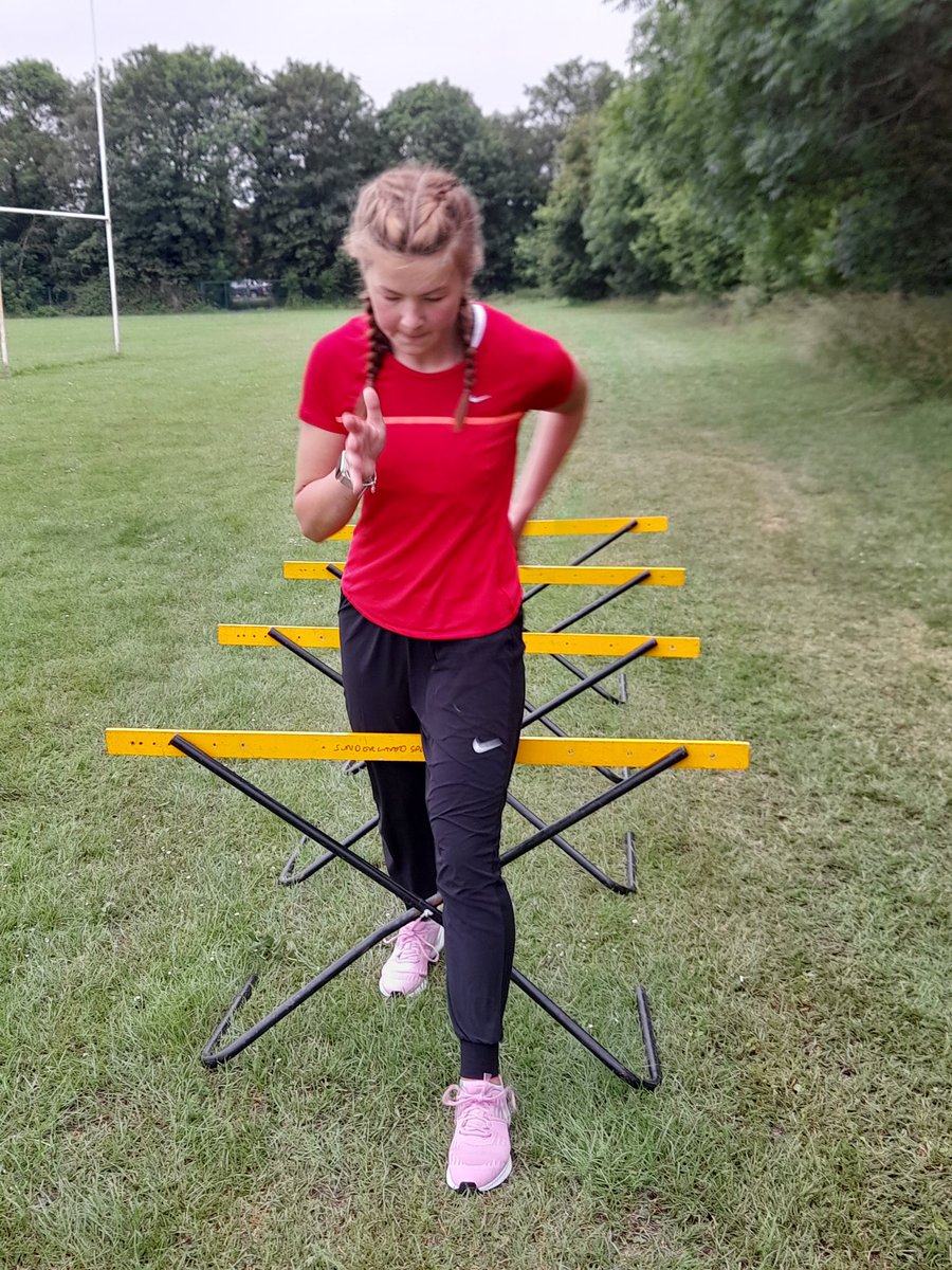 philippa.runs tweet media