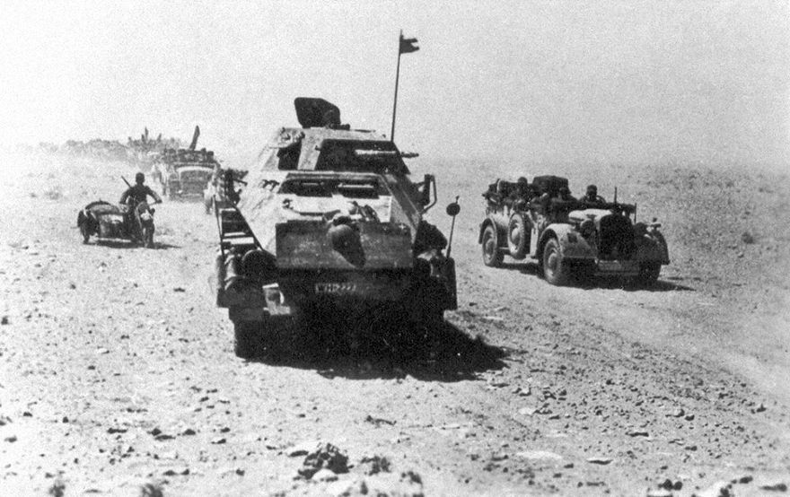 WWIIpix's tweet image. This day in 1942, begin of the First Battle of El Alamein, Egypt. 

Axis forces proved unable to break through the British lines. Subsequent British counterattacks failed to dislodge the enemy and by late July a stalemate ensued. #WW2