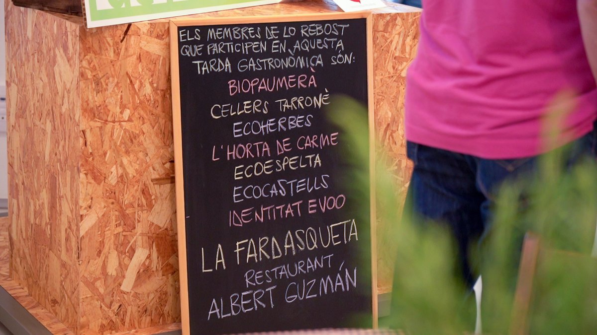 LoRebostEcoTTEE's tweet photo. Tot un èxit la primera Tarda Gastronòmica de #lorebosteco dedicada a la carn #eco de les #TerresdelEbre per a recolzar la #vendadeproximitat amb el suport de @agriculturacat
Gràcies a l'Albert Guzmán pel seus deliciosos tastets i 
@ajamposta per acollir el nostre esdeveniment! https://t.co/R5DdXOkZlP