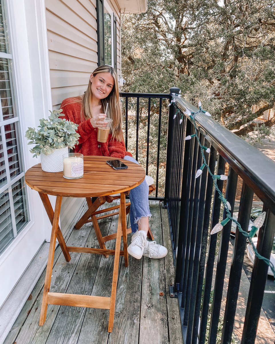 Take a seat and enjoy the view at Wilshire Landing ☀️ 
• Contact us now to hear about our new &amp; improved special only through 7/7- you don’t want to miss out on securing one of our last few spots! 🤙🏼🌟