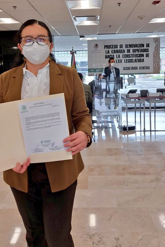 INE_Chiapas's tweet photo. #Elecciones2021 || 📸 Vocales ejecutivos distritales del #INEChiapas entregaron al H. Congreso de la Unión constancias de mayoría de las fórmulas ganadoras y expedientes de la elección de #diputacionesfederales correspondiente a los 13 distritos electorales federales de #Chiapas https://t.co/7BR26tnzo9
