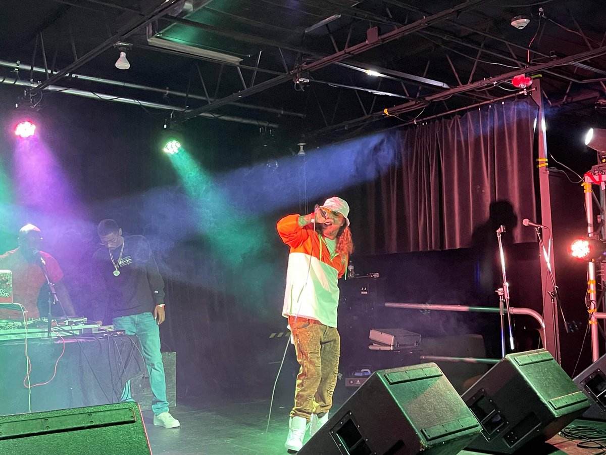 itscoolibooli's tweet photo. Cooli Booli aka Robert Dineroo cuz I swear I Feel Like im in a Movie! Mannn I Love What I Do! Wanna Turn Up Book with Me & The Team! #cancerseason♋️ In Full Effect! Follow & Stream #Slidin on All Platforms! 🛸🤘🎉 #Music #Live #Tour #FunkTheWorld #Chicago https://t.co/VzrvXmqIG9