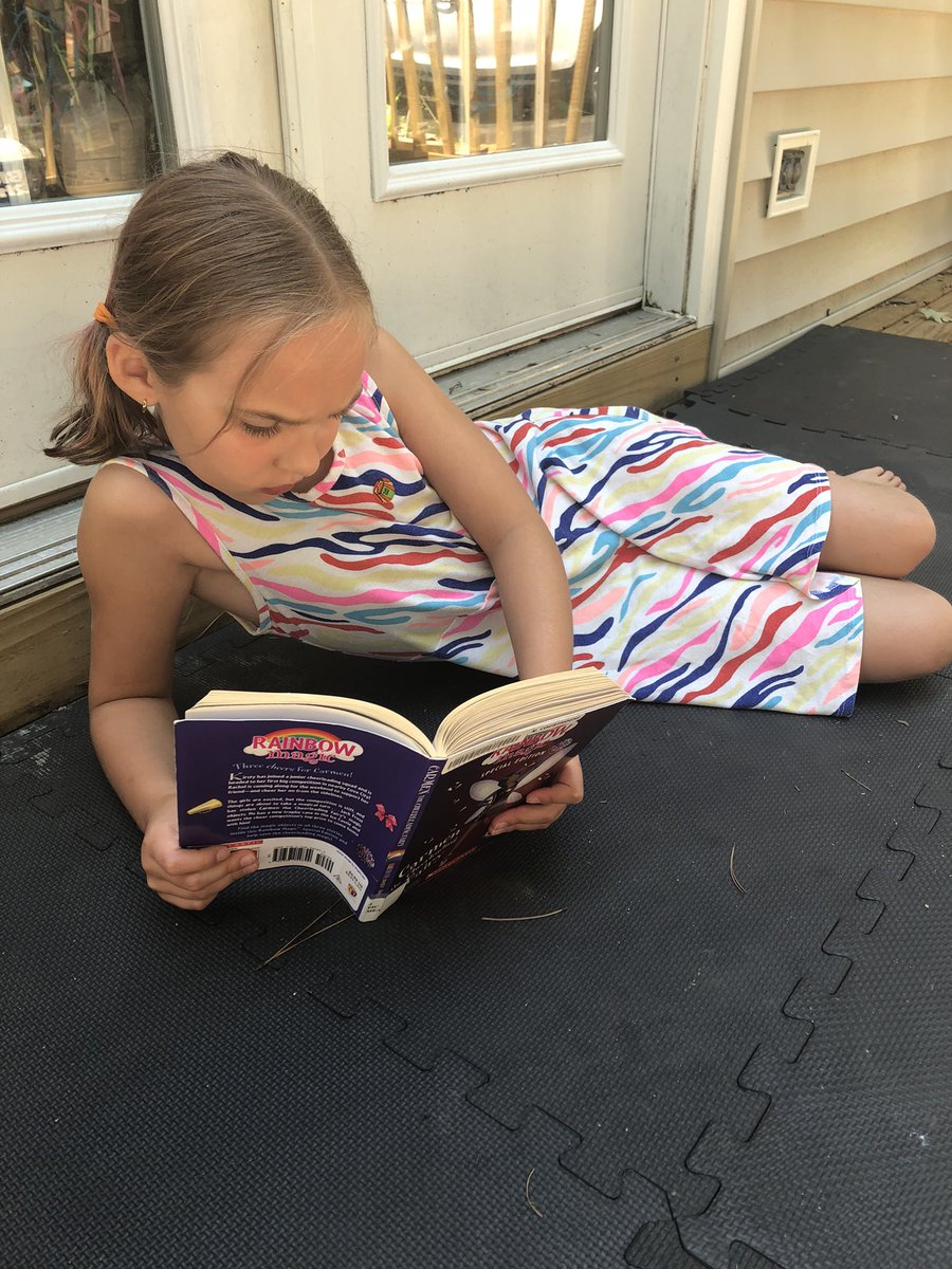 stgregory529's tweet photo. If I don’t know what she is up to, I can almost always find this girl reading! Location and comfort must be an afterthought 😂 @GordonPrincipal #GordonPatriotPride #secondbookoftheday https://t.co/mwwWK4aycN