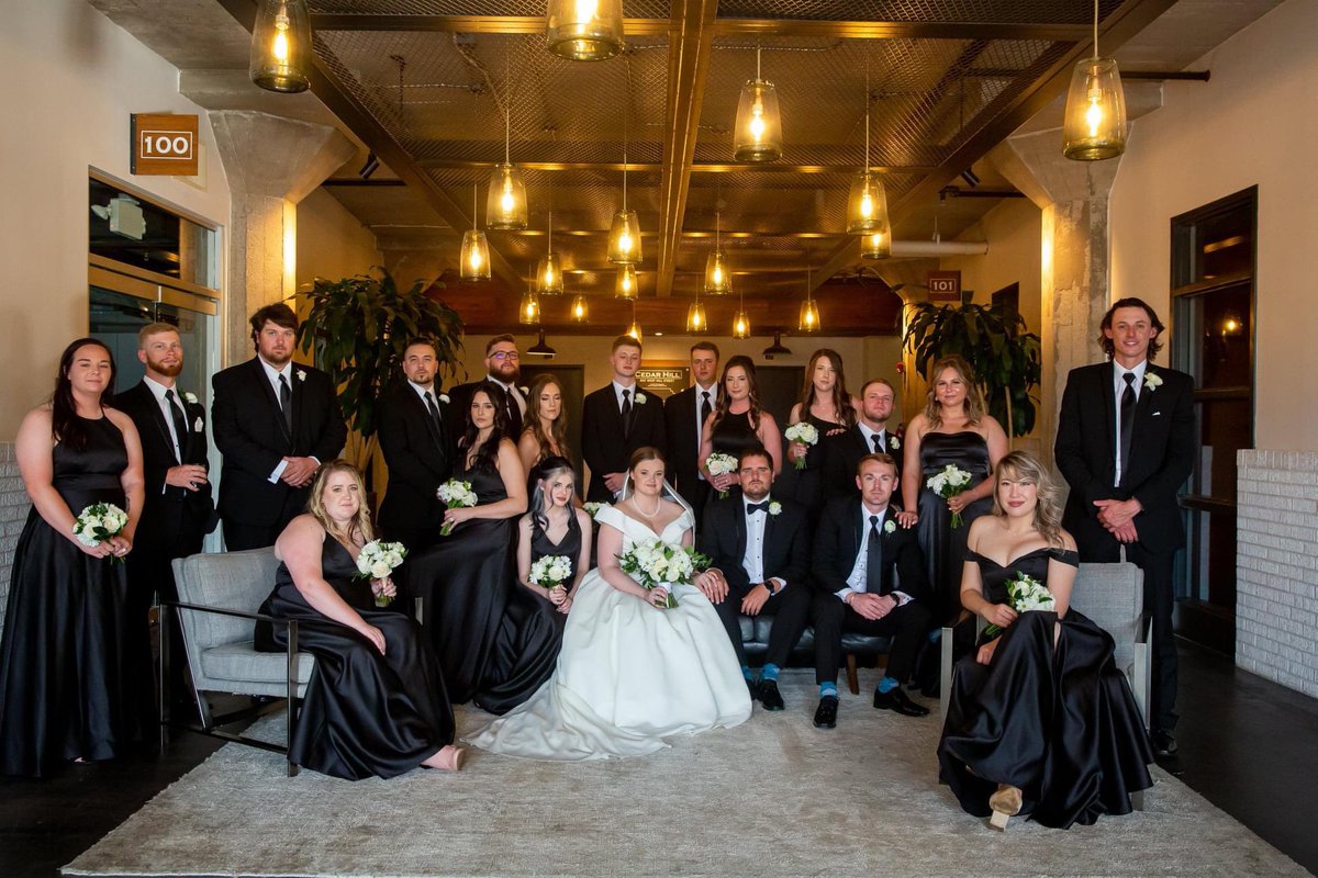 _BR3W3R_'s tweet photo. Here's a little teaser before the wedding photo dump...

We clean up nice I guess.... 😉#KeepBrewing https://t.co/Ya0ZdeBrkl