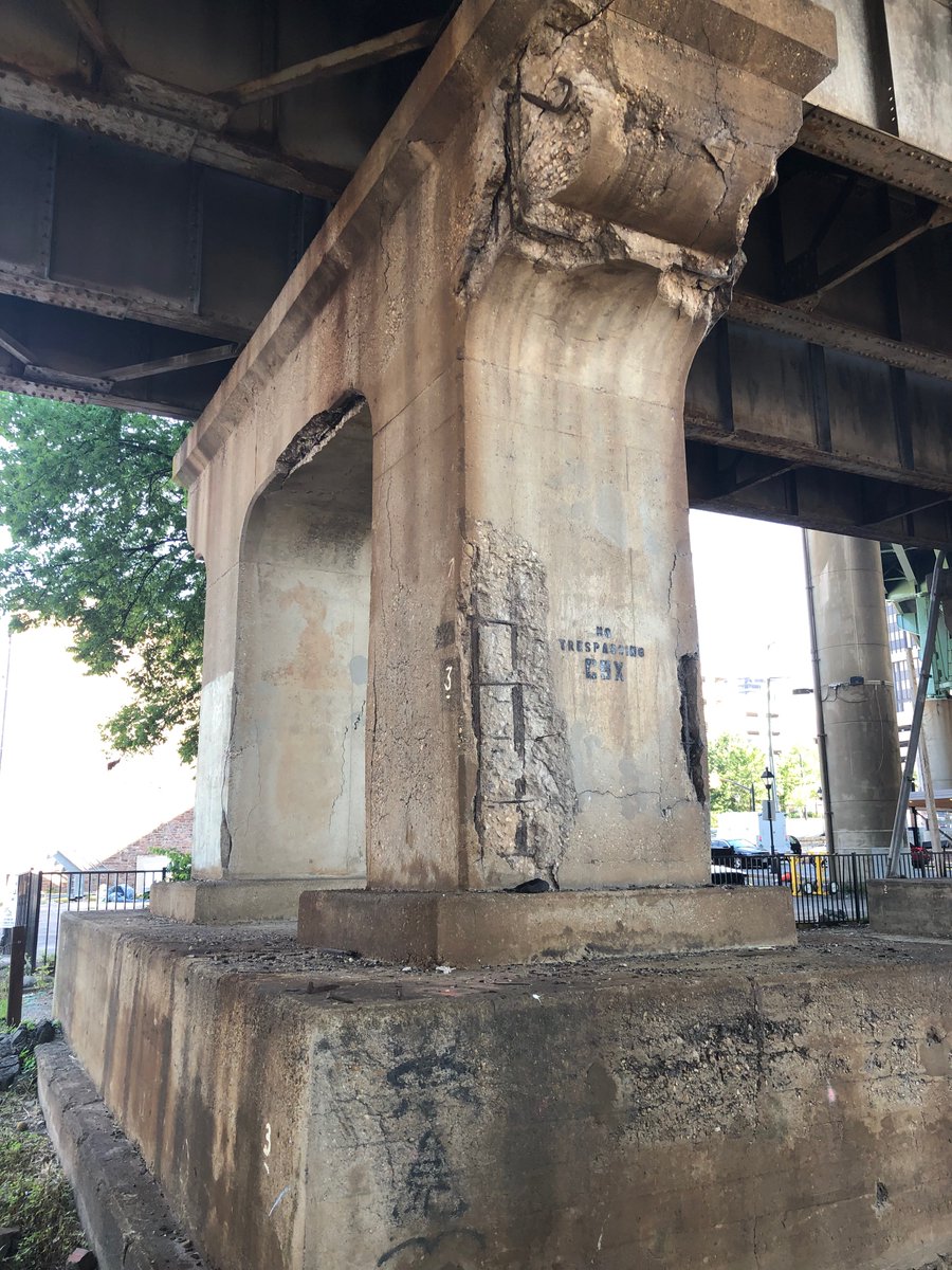 Crumbling infrastructure appears to be an issue in more places across USA. #railroad #infrastructure #steel #concrete #decay #construction #CSX