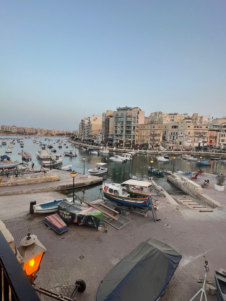 WoodsDolls's tweet image. Rdv demain à 8h30 ! ✅
#PostEvent #HouseOfBusiness @HouseOfBus