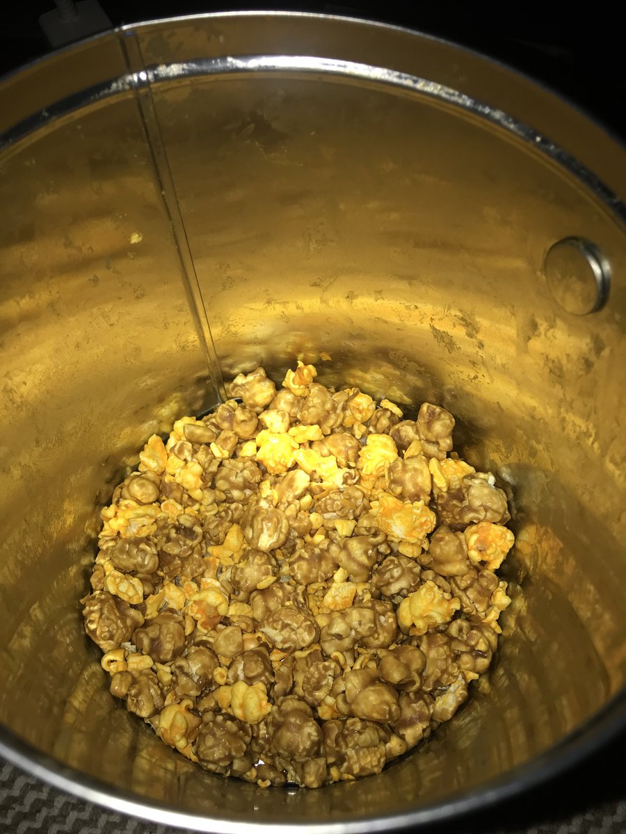andrewtaylor09's tweet photo. Update: The @LouMalnatis & @GarrettPopcorn were next level! Thanks @buckets @zachzachzach @KingJosiah54 @TastesofChicago!! ππΏπ₯π₯π₯ #TOCYES #bestoftoc https://t.co/WFpOxqMTKI