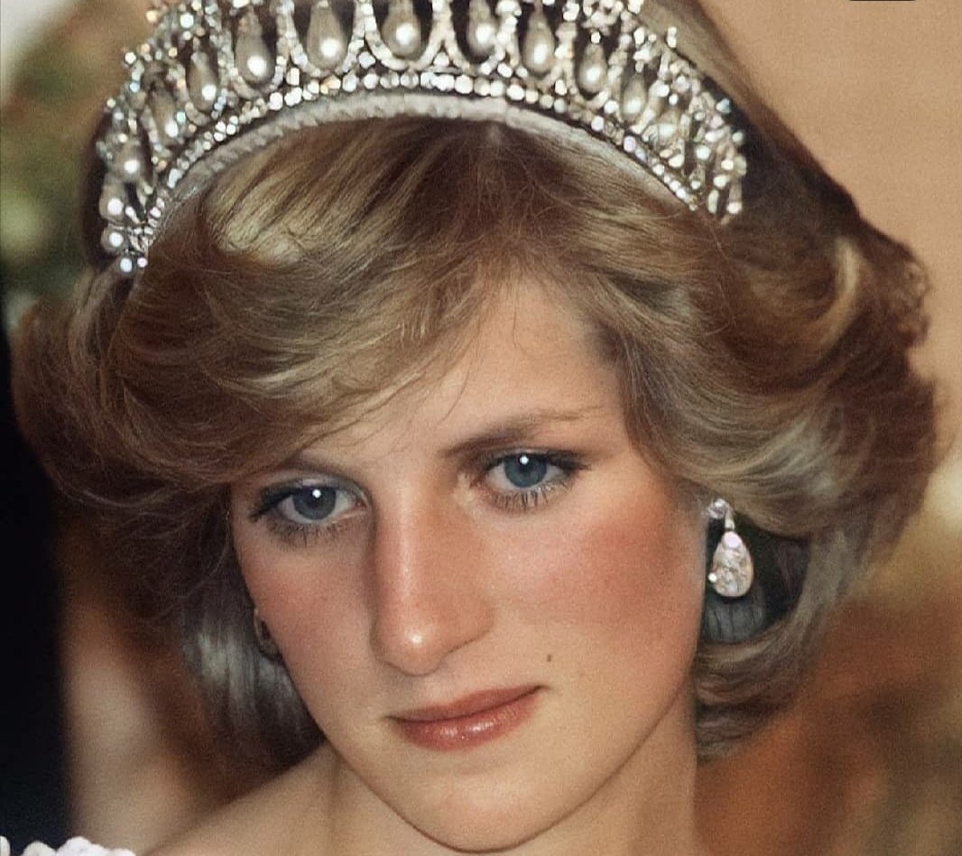 Princess Diana would of been 60 today
Happy heavenly birthday    