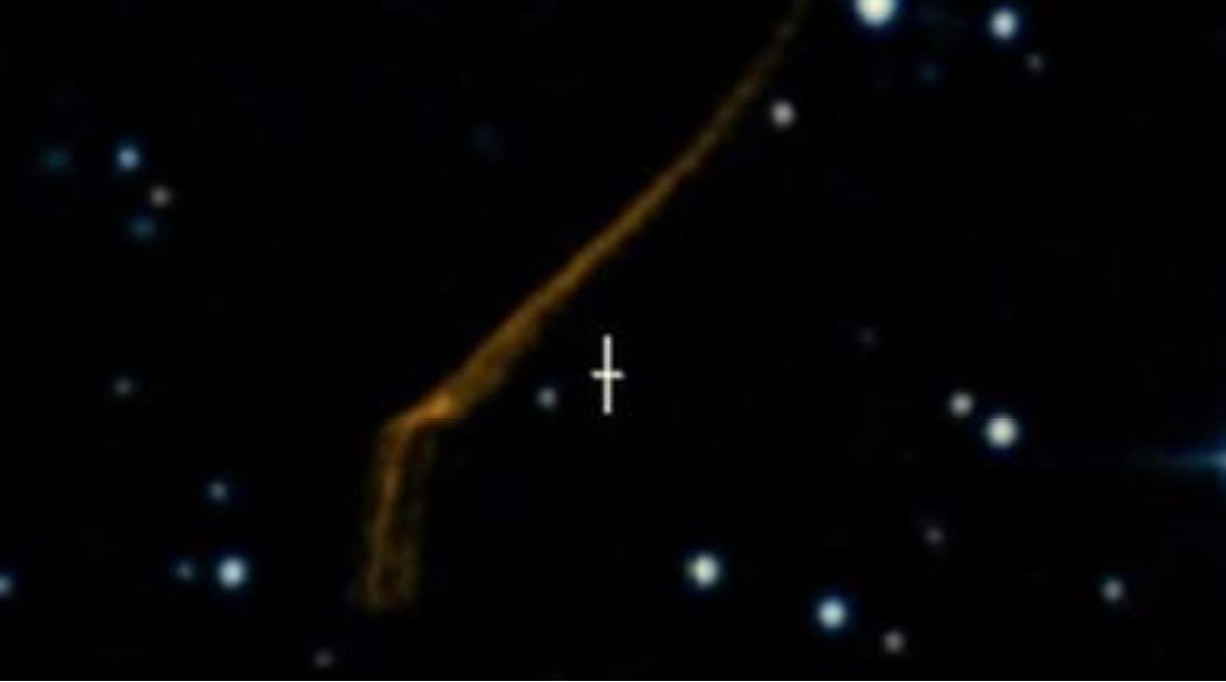 ObjectsU's tweet image. Click this photo to truly see this-SHOCKING-imaged in deep space-likely in our solar system-caught in transit during deep space imaging/telescope session-found on worldwidetelescope,org. It HAS to be artificial. BUT IT IS THERE- An alien mothership/colony ship perhaps?