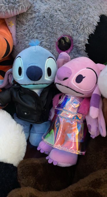 AAAAAHHH THEY&rsquo;RE HERE https://t.co/piGGOAr9Jz