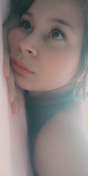 Do you love me ?😞 https://t.co/jdiCFO4v5K<a href="/tag/onmfc"class="tags"><span>#onmfc</span></a>