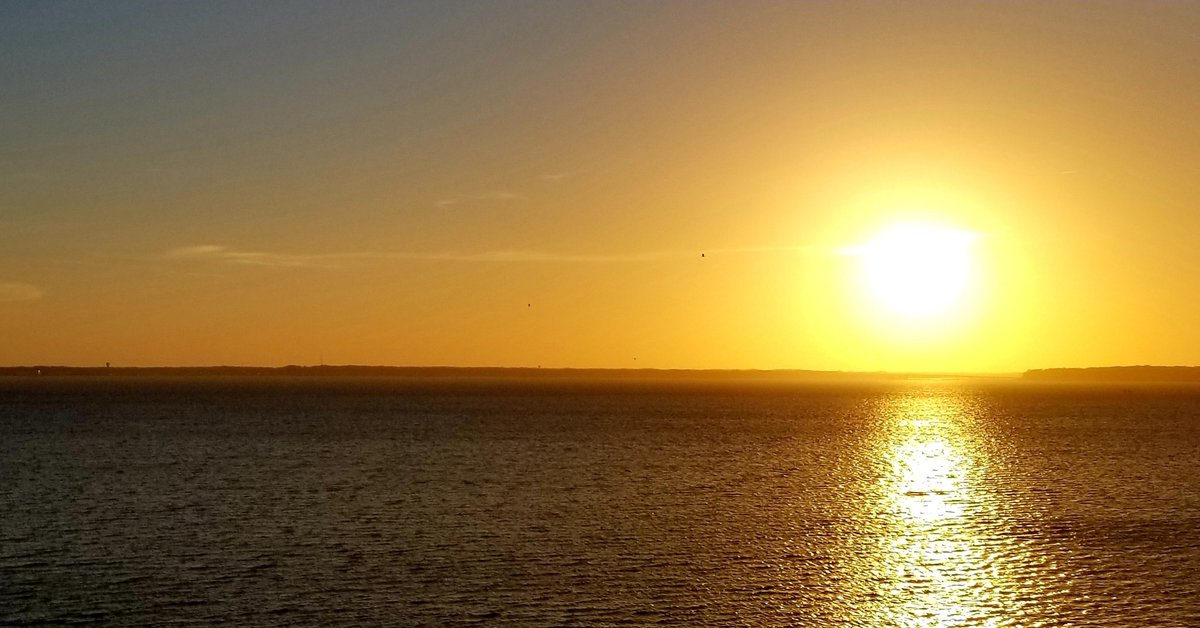 TimFobes's tweet image. The #sunset glow on #isleofwrightbay in Ocean City MD #ocmd @OCMaryland