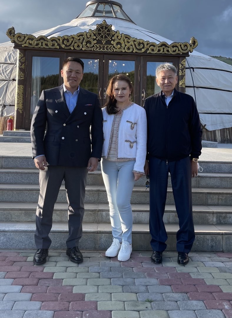 Д. Хулан(MAK) on Twitter: "Дэвжих монголын төлөө бол хэнийг ч уучлах ...