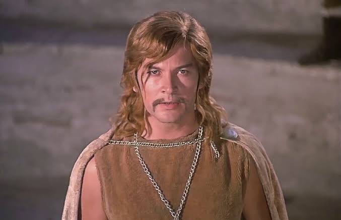 “Ulusum, ulusların en büyüğüdür. Türk oğlu Türk’üm ben!” 

#kartaltibet