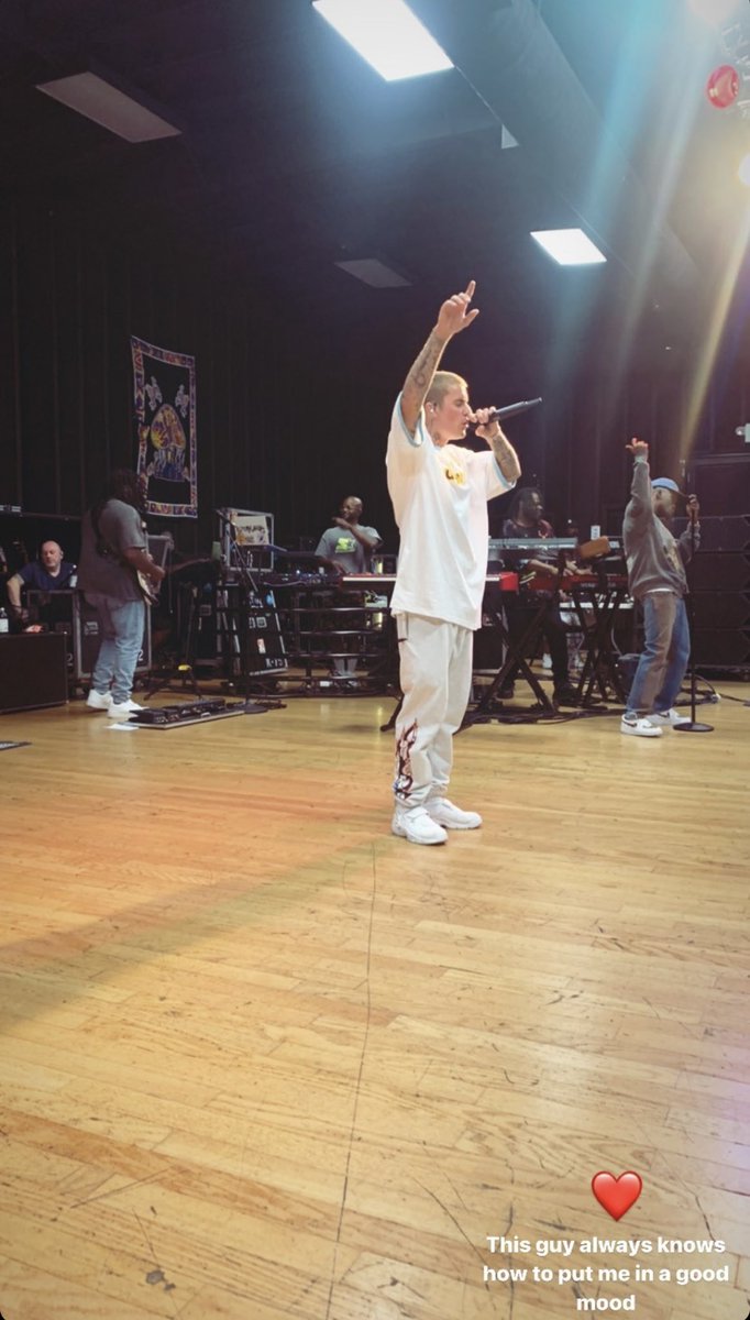 Justin Bieber News tweet media