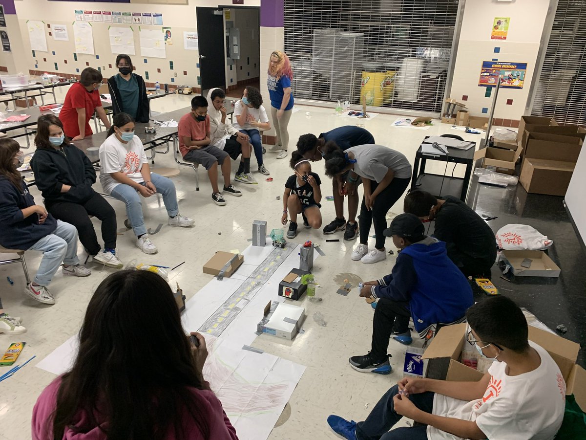 misdadvac's tweet photo. We had an innovative final day of #InventionProject with some special visitors. We are SO GRATEFUL for these four days with incredible students and adults who made this fun learning experience happen! #teachmesquite #believeinmesquite @mesquiteisdtx https://t.co/jEPHB2c9q0