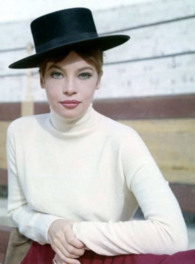 Happy Birthday Leslie Caron Born July 1 1931 