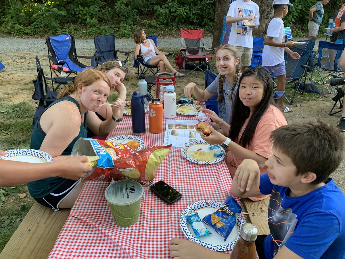 LesaBerlinghoff's tweet photo. Camping fun!  1 of 3 https://t.co/qQQj1koCzV