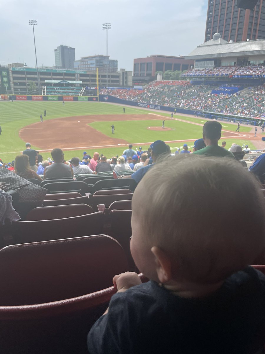 Mnolan1111's tweet photo. Showing Little Man the ropes…with a little day game action. #firstmlbgame #americaspasttime #futurestud @BlueJays @WNYProspects https://t.co/G0apLku2on