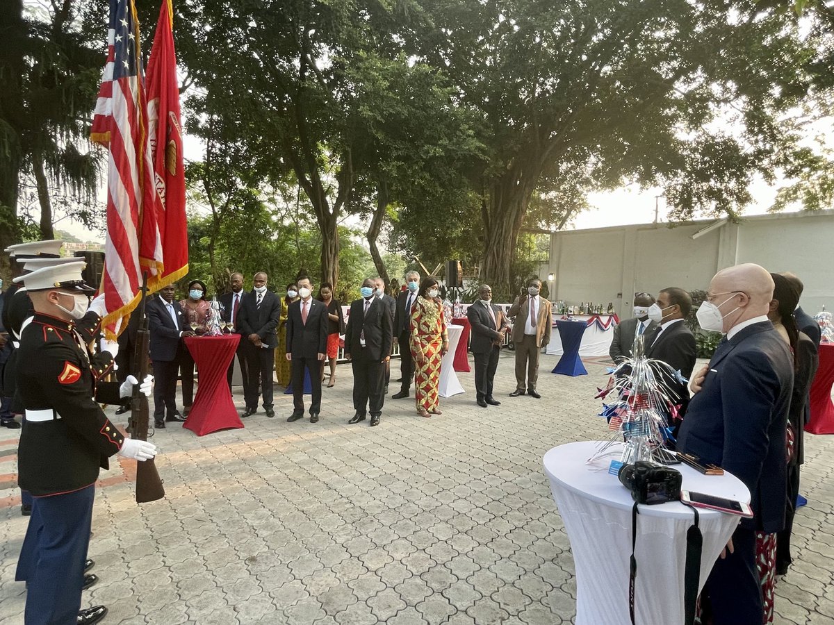 ThMoungalla's tweet photo. DIPLOMATIE : j’ai participé cet après midi, aux côtés des Ministres ⁦@ChristelSassou⁩ N’Guesso et #Emmanuel_Adouki à la cérémonie de commémoration du 245ème anniversaire de l’indépendance des #Etats_Unis.  #Independence_Day https://t.co/KlTSg52b7h