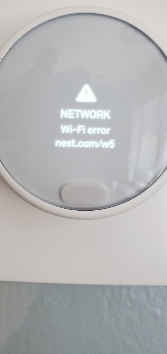 michaelq_98's tweet photo. @googlenesthelp Yes, here are pictures of the messages. https://t.co/5rc9RR6Tpu