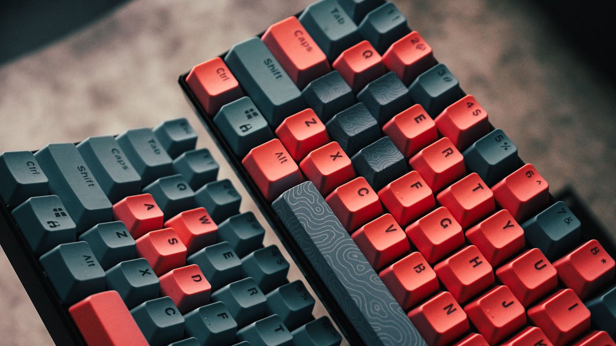 Alt Customs tweet media