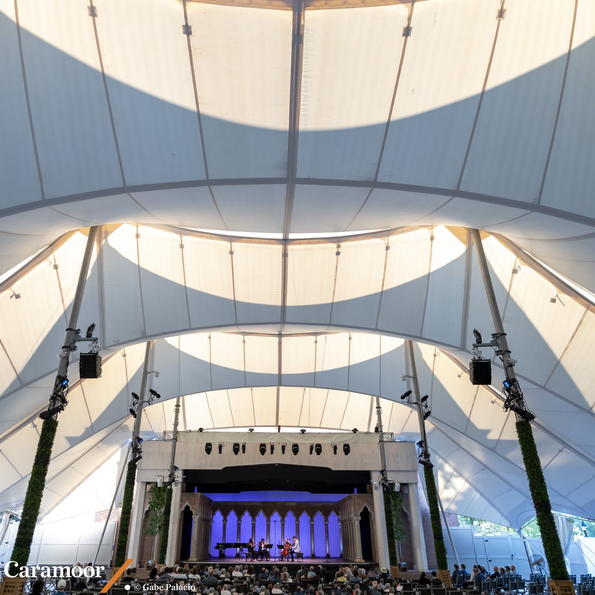 Caramoor's tweet photo. This week's concerts at Caramoor!
7/1: Callisto Quartet 
7/2: Brianna Thomas Band
7/3: @crossingchoir performs Donald Nally's 'The Forest'
7/4: Pops &amp; Patriots with the @WSWinds, @candicehoyes, &amp; @LeJorellShow 
TICKETS AVAILABLE FOR ALL SHOWS: https://t.co/3V8fpZ1Qk3 https://t.co/dxpdUtZFEi