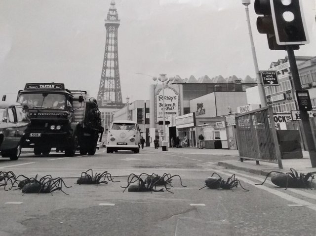 For a thing... I'm looking for #DoctorWho fans who attended either the Blackpool or Longleat exhibitions between 1974-79, and are willing to share a few memories of them. Bonus points if they're scary, funny, poignant, heartwarming... anyone? Thanks! DMs open...